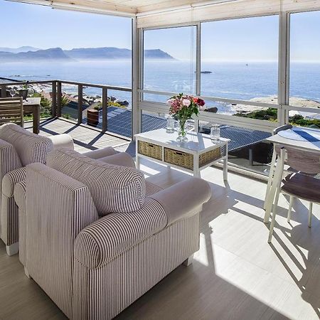 Penguins View Guesthouse Саймонстаун Экстерьер фото